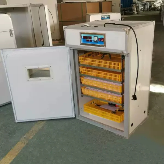 حاضنة بيض كبيرة سعة 1000 بيضة، - مراجعة Poultry Incubator وسعره